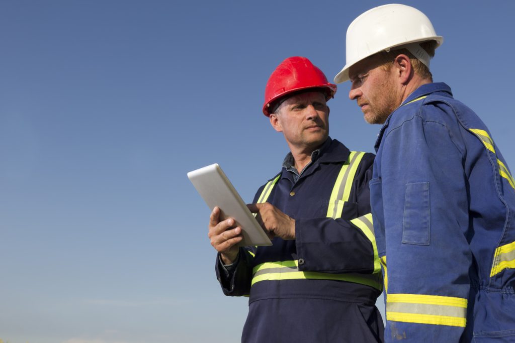 workers using ehs software