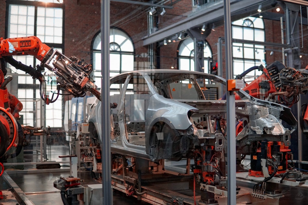 Learn 4 ways to improve safety performance in the automotive industry.